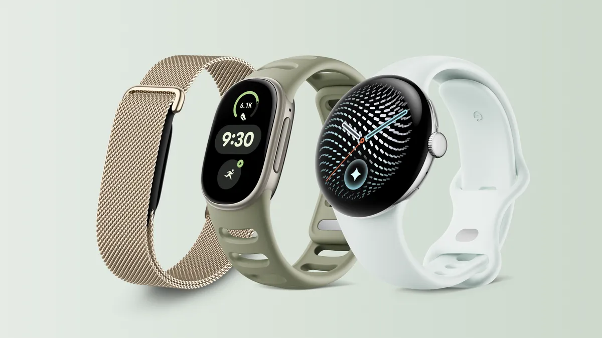 Fitbit Edgeを中心に、画面のないFitbit Airと丸いPixel Watchを並べたGoogle公式画像